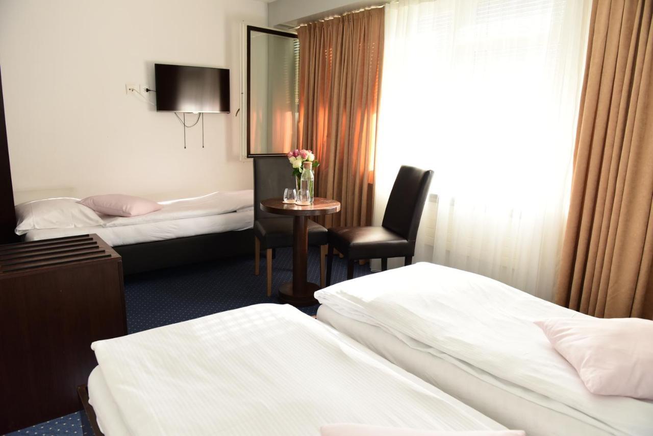 Hotel Toess ヴィンタートゥール エクステリア 写真